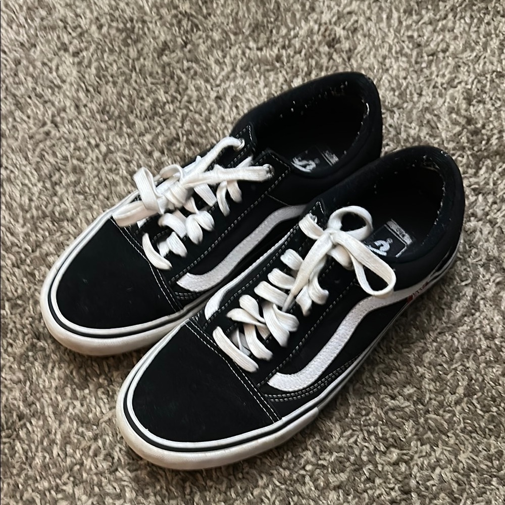 Vans classic Black and White Old Skool size 10 men’s used